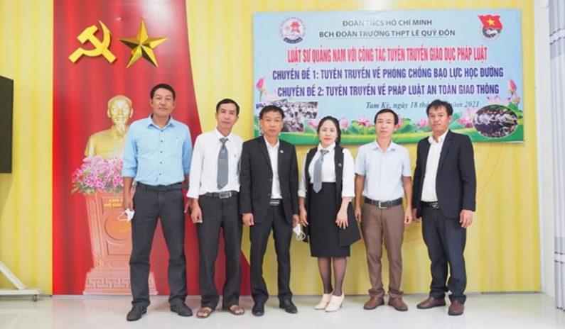 Các Luật sư thành viên - đại diện của các tổ chức hành nghề Luật sư và Lãnh đạo Nhà trường